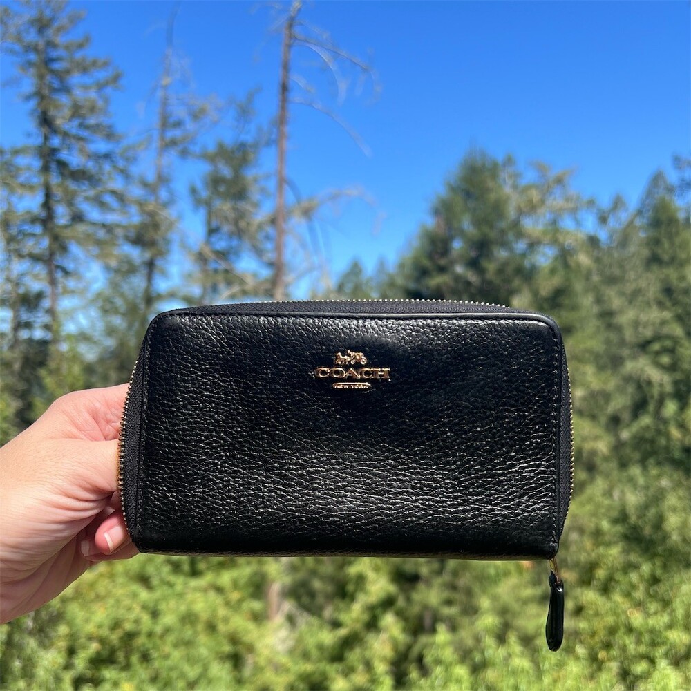 COACH Medium Black Pebble Leather Wallet with Gold Hardware AUTHENTIC